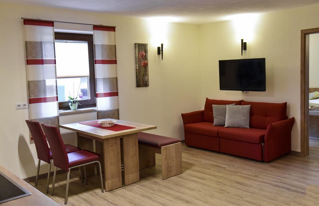 Landhotel Zum Adler Oberbechingen Dış mekan fotoğraf
