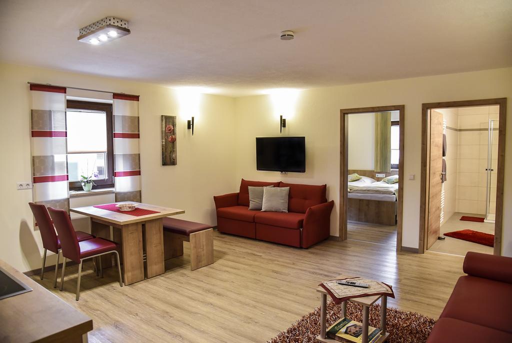 Landhotel Zum Adler Oberbechingen Dış mekan fotoğraf