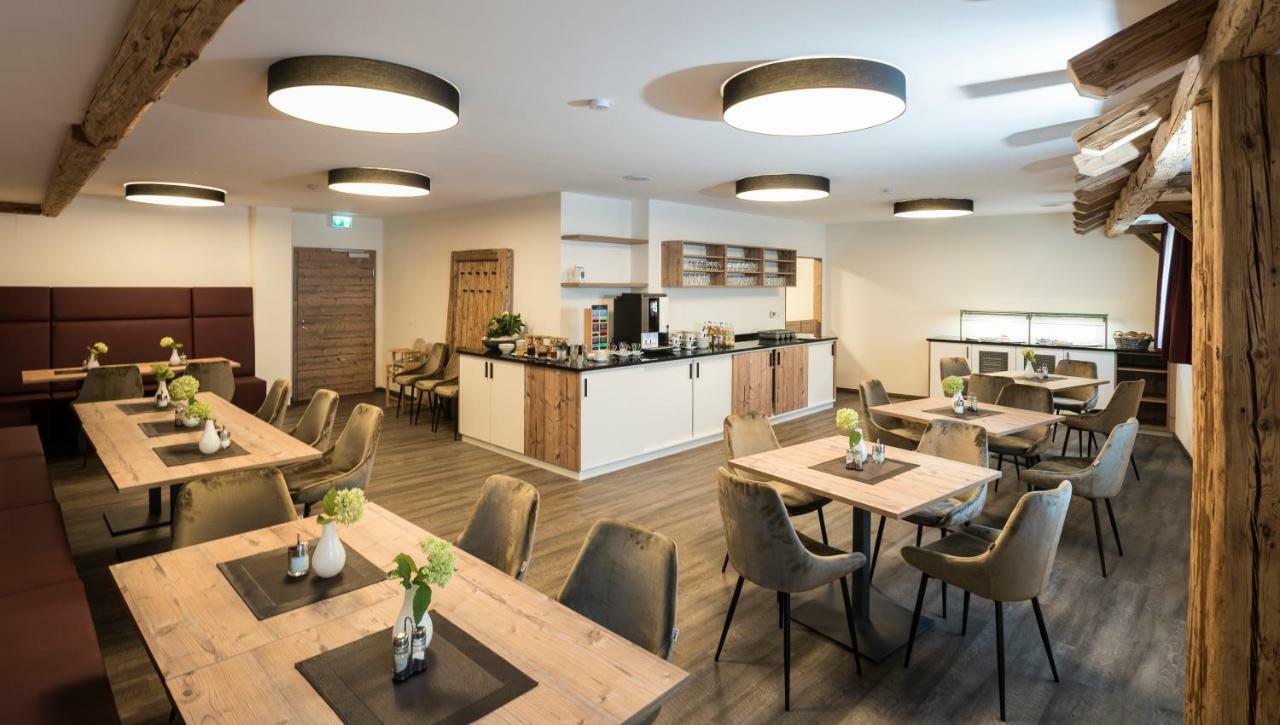 Landhotel Zum Adler Oberbechingen Dış mekan fotoğraf