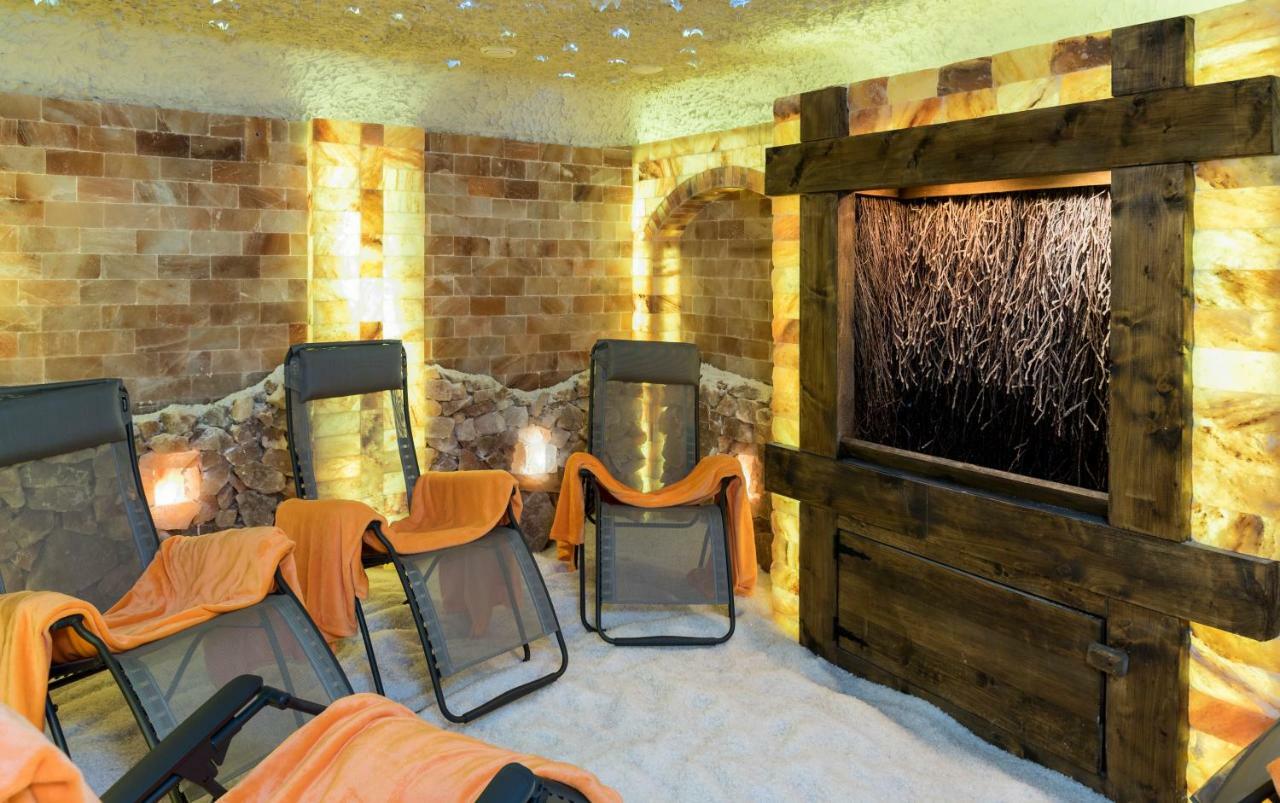 Landhotel Zum Adler Oberbechingen Dış mekan fotoğraf