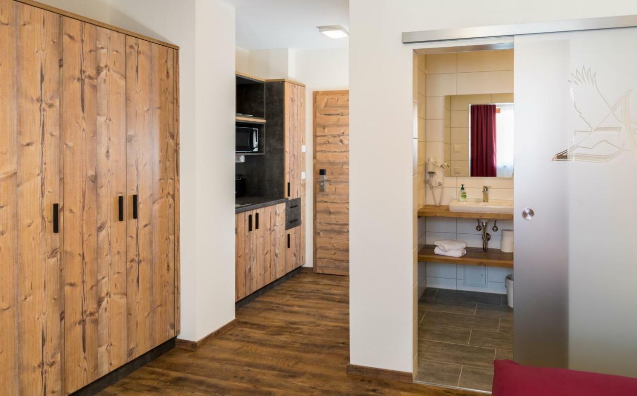 Landhotel Zum Adler Oberbechingen Dış mekan fotoğraf