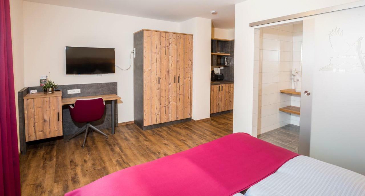 Landhotel Zum Adler Oberbechingen Dış mekan fotoğraf
